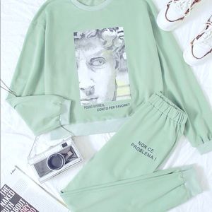 a shein green sweatpants & sweatshirt set